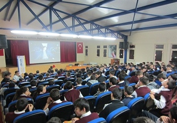 Gençlik Bilgilendirme Haftası Kapsamında Bilgilendirme Seminerleri Gerçekleştirildi